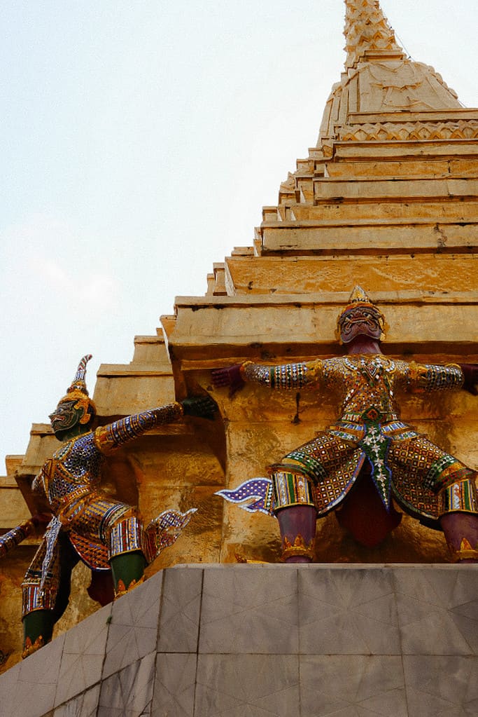 grand palace bangkok opening hours